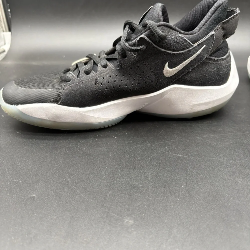 Nike Zoom Freak 2 Giannis Youth Size 4.5 Black White‎ Basketball Shoes CN8574